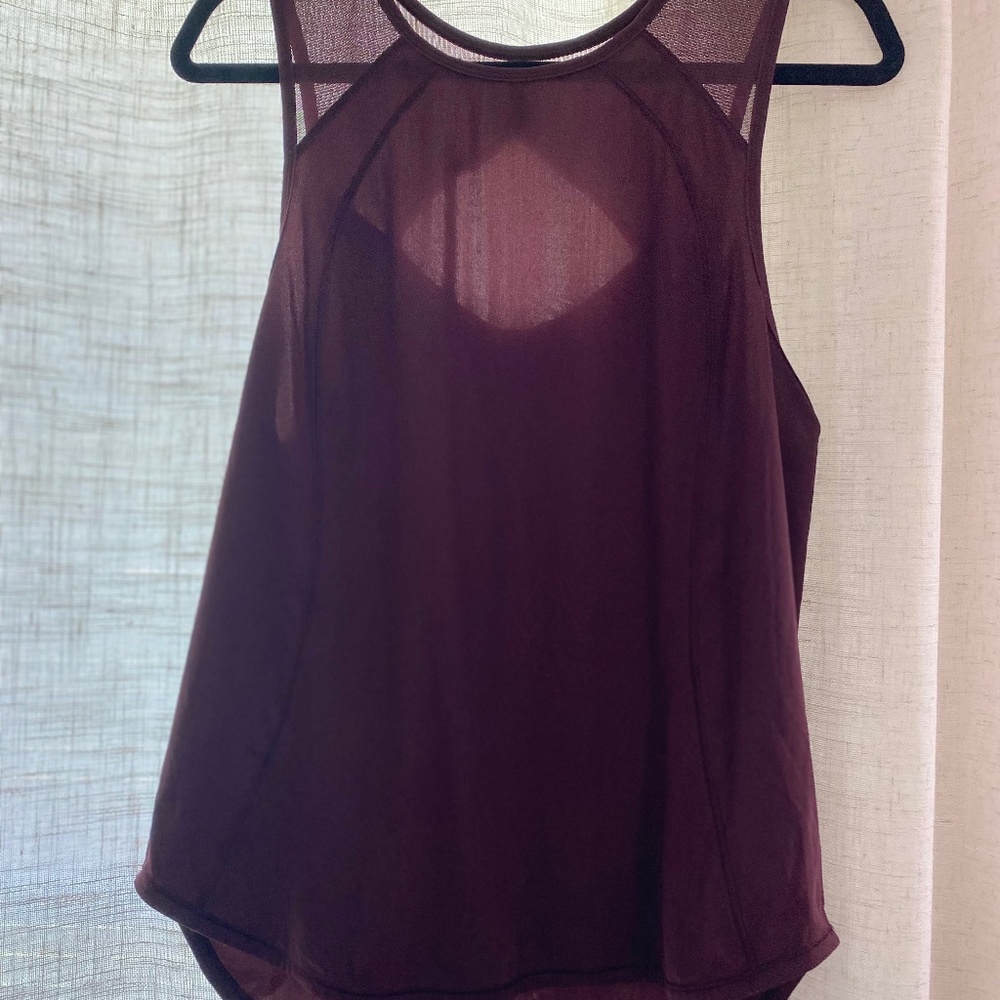 Lululemon tank